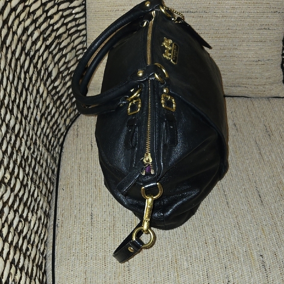 Coach Gold and Black Satchel with Textured Leather - Picture 4 of 7